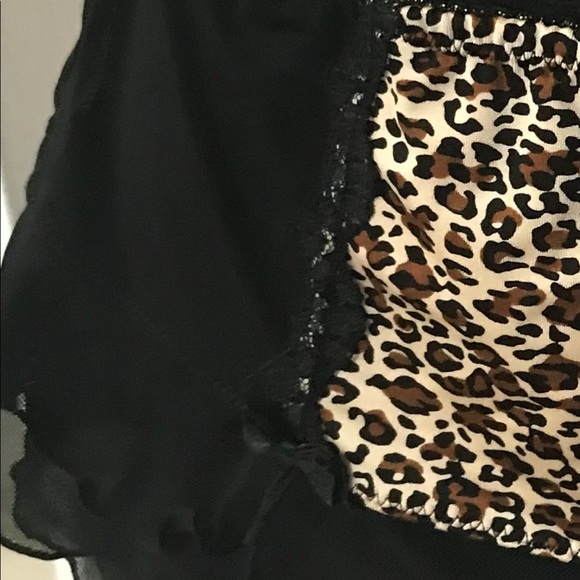 Lingerie skirt panty with built in thong - Picture 5 of 6